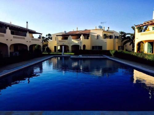  Aldeamento Vilamar - T2 completo, Ferienwohnung in Porches