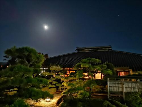 Kansai Airport Pine Villa