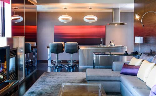 Palms Place One Bedroom Suite 1220 sqft, Las Vegas (photo 6)