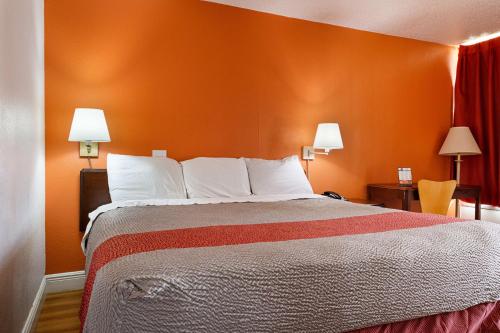 Motel 6-Natchitoches LA - image 8