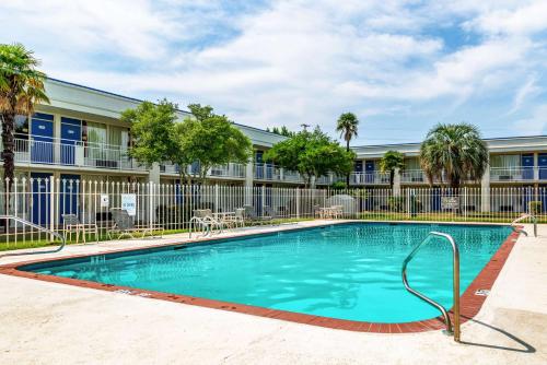 Motel 6-Natchitoches, LA