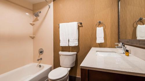 Best Western Plus Portland Airport Hotel & Suites