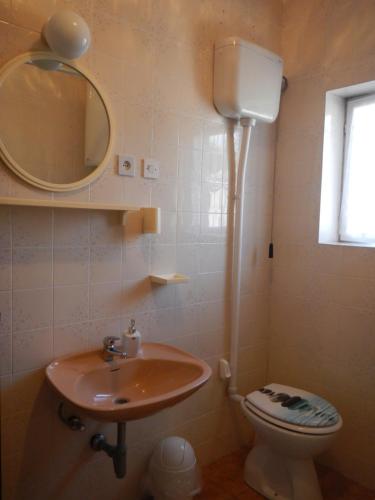  Dinka's Apartment in Stari Grad
