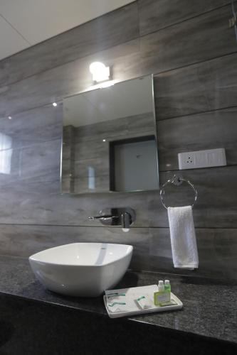 Hotel Radiance