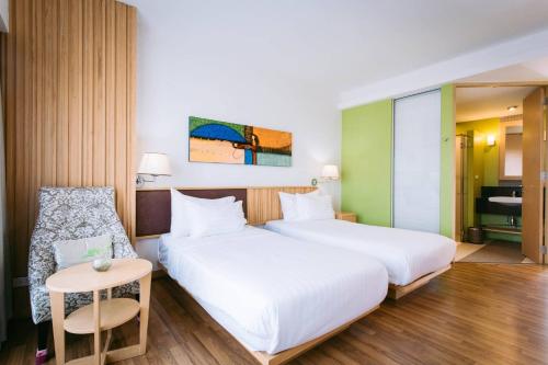 2 twin beds