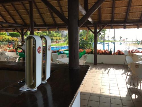 MI CAPRICHO, Beachfront, Grownfloor, Private Garden & Terrace