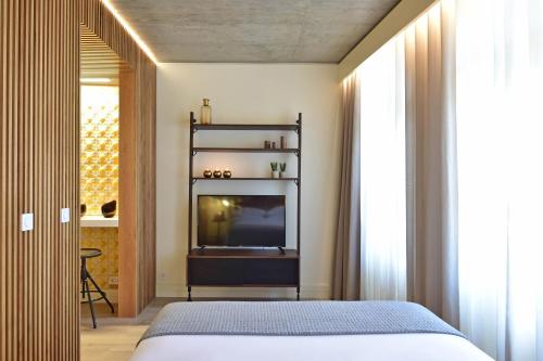 Studio Apartment with Santa Catarina view image 1