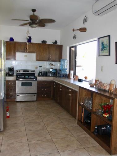 Villa 24C Los Cabos Monterrico in 몬테리코
