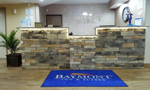Baymont by Wyndham Belleville Airport Area Free Airport Shuttle in Belleville, USA