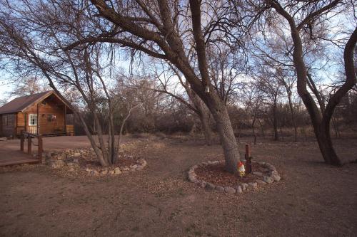 Katie's Cozy Cabins - image 36