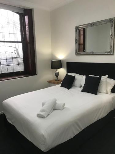 CROWN CENTRAL BUSINESS DISTRICT MOTEL - NO UNDER 18s Bendigo