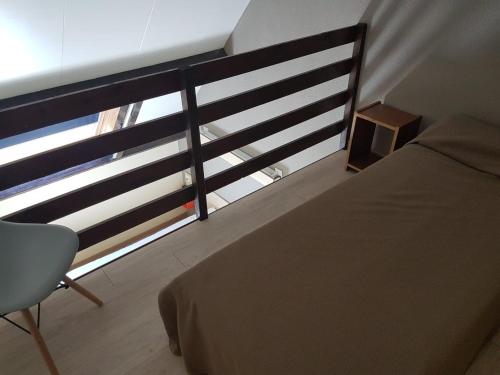 3 twin beds