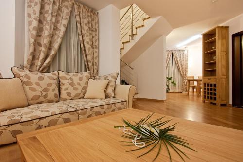 Earth & People Hotel & SPA