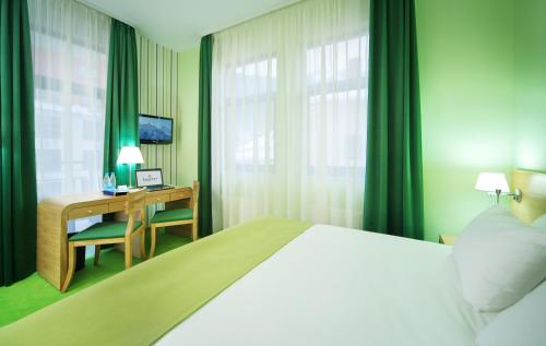 Standard Double Room - Disability Access