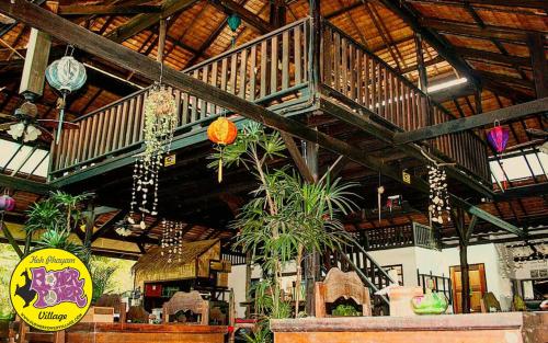 Restaurant, Flower Power Village in Koh Phayam (Ranong)