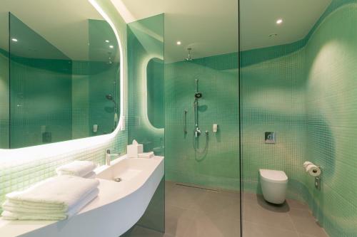 Suite image 8