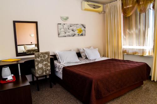 1 double bed, 1 sofa bed