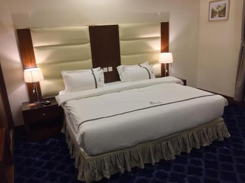 Aral Hotel Apartments — Photo 2