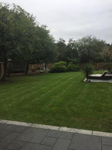 A szálláshely kívülről, The Old Vicarage Lodge near Heaton Park