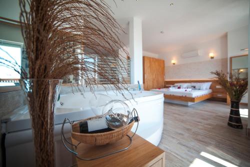 Double Room with Spa Bath