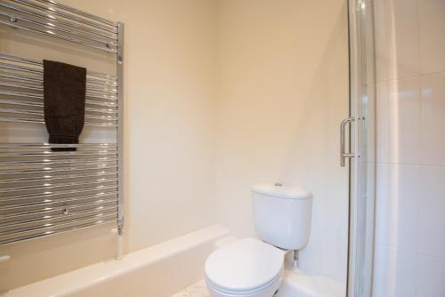 Dalton Crescent - image 5