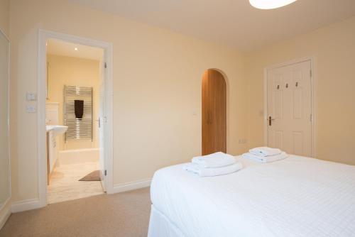 Dalton Crescent - image 8