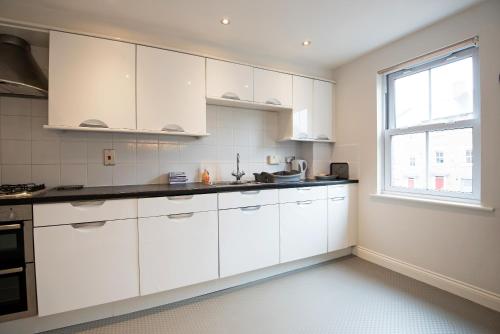 Dalton Crescent - image 6