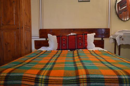 Zlatniyat Telets Guest Rooms - main image