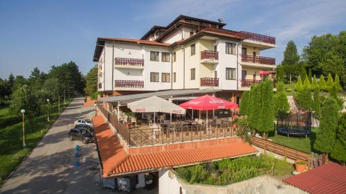 Park Hotel Arbanassi - image 2