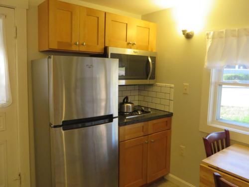 Elmwood Motor Court in โอลด์ออร์ชาร์ดบีช (เมน)