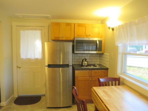 Elmwood Motor Court in โอลด์ออร์ชาร์ดบีช (เมน)