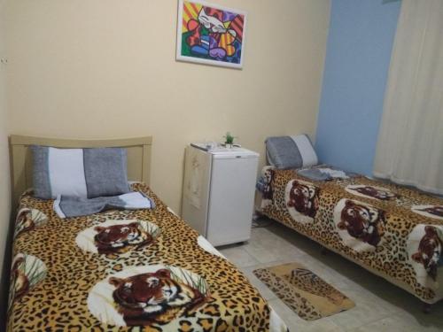 Large Twin Room image 4