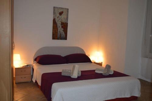 One-Bedroom Apartment image 2