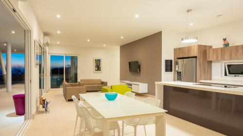 Instalaciones, VillaCasaBella Ocean View-Private Pool-Up to 12 Guests in Willibrordus
