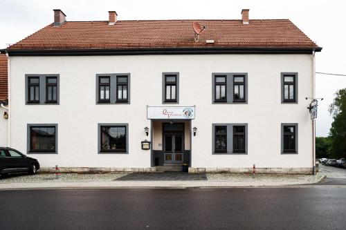 Landgasthaus Queen Victoria - Accommodation - Stadtilm