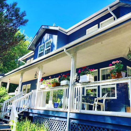Seafarers Bed & Breakfast in Tofino, Canada