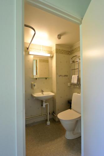 2 twin beds
