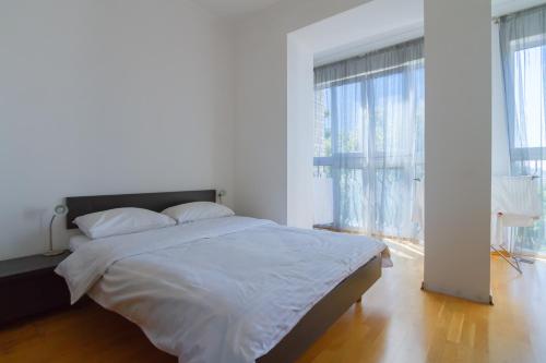 Luxury 3 Bedrooms - Next to Arena