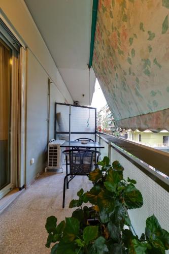 Superior Central Apt|3min to Metro|AC|Netflix|iMac