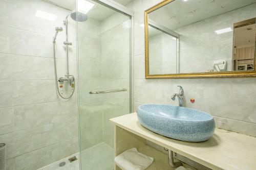 Shang Hai Jiu Sheng Bin Guan In Shanghai China Reviews - 