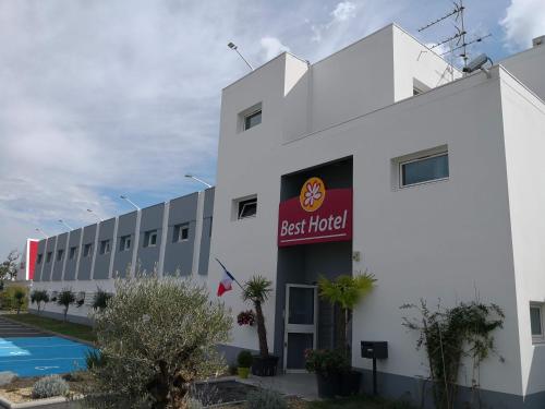 Intrare, Best Hotel Bordeaux Sud in Villenave-d'Ornon