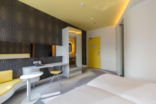 Superior Room image 2