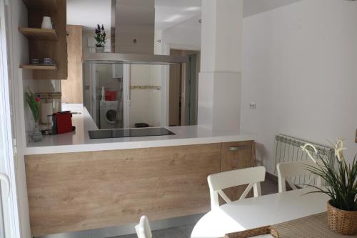 Apartamentos Homelife Roca Tarpeya