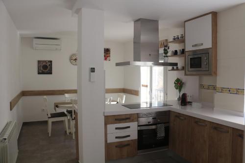 Apartamentos Homelife Roca Tarpeya