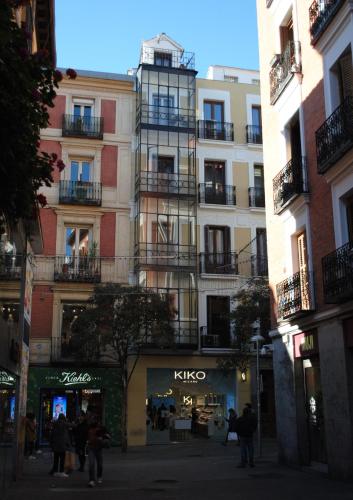 Hostal Abril Madrid - main image
