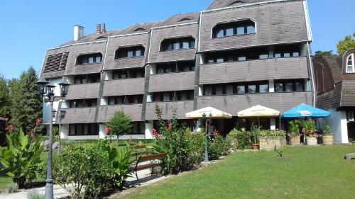 Hotel Jogar - image 14