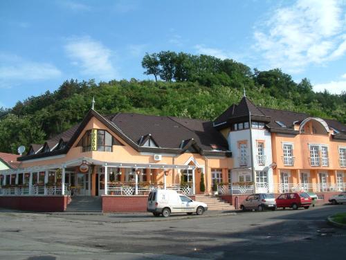 Galcsik Fogadó - Hotel - Salgótarján