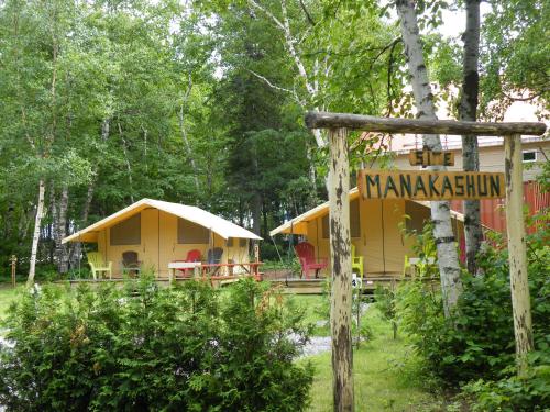 Prêts-à-camper Camping Tadoussac - Hotel