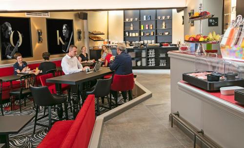 Essen und Erfrischungen, Hotel Arok in Straßburg