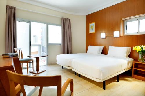 Hotel Alisios Canteras - image 4